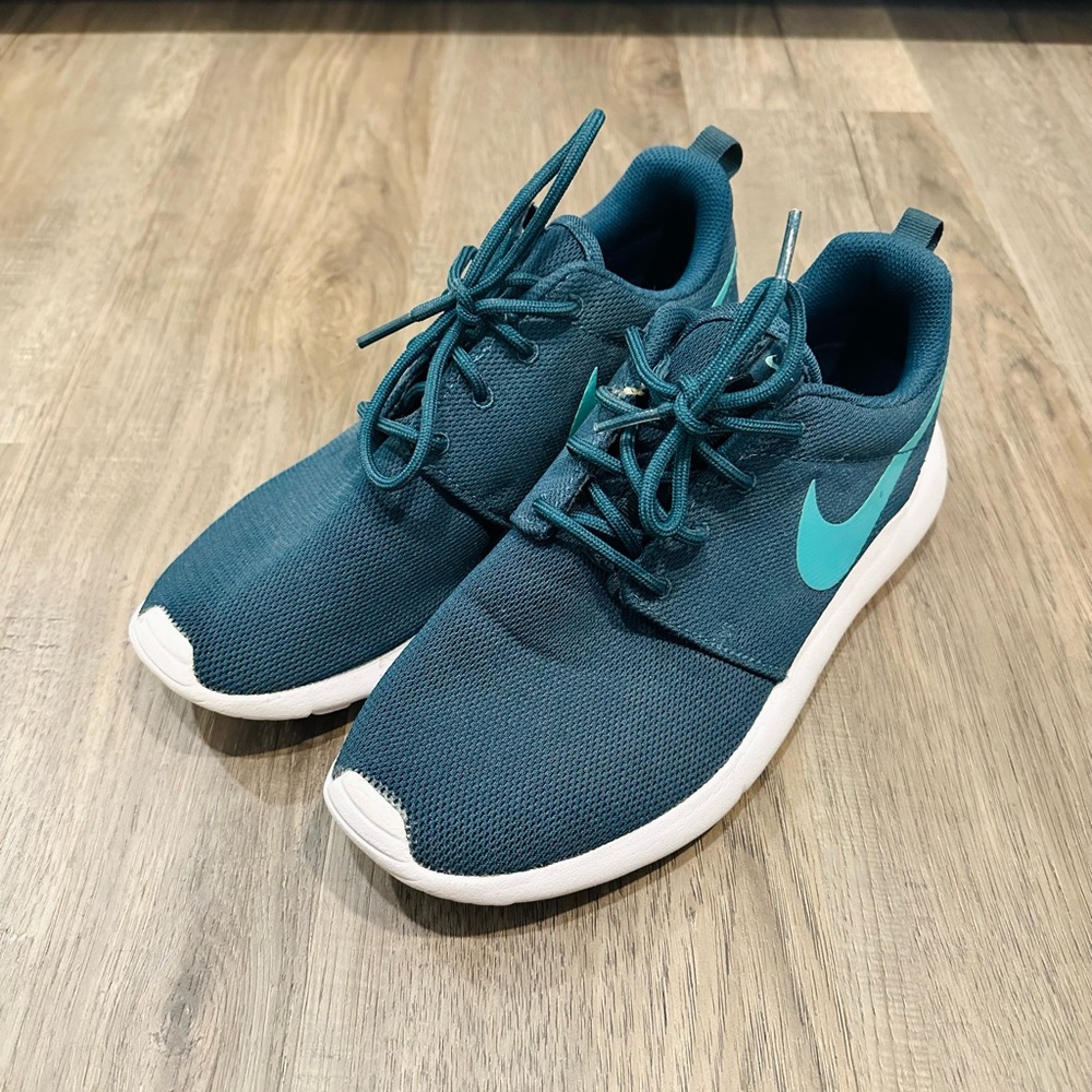 Nike Sneakers - Teal